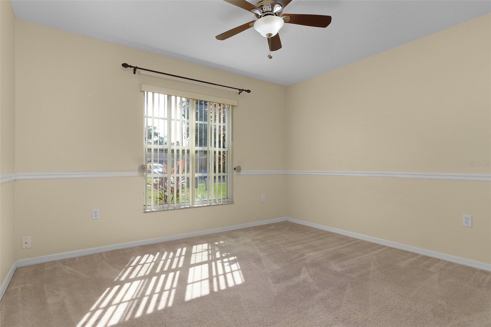 Listing photo id 29 for 2936 Twin Oaks Drive