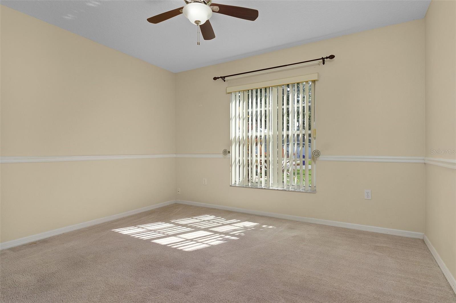 Listing photo id 30 for 2936 Twin Oaks Drive