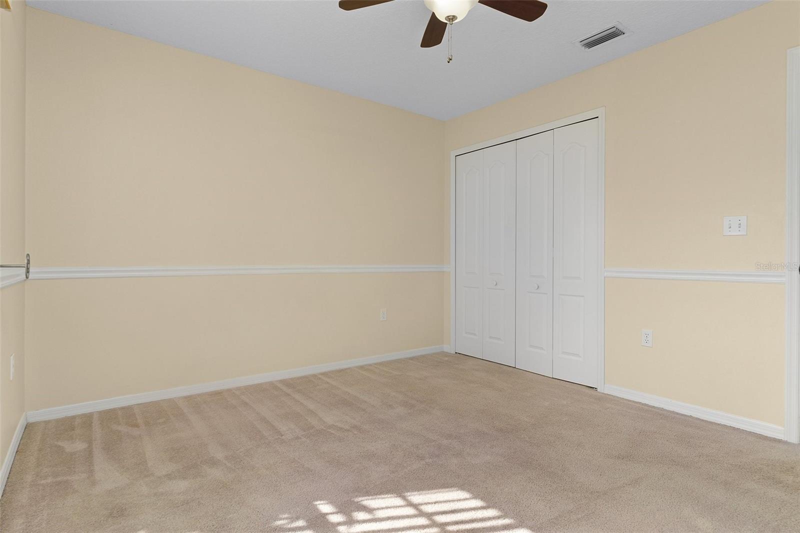 Listing photo id 31 for 2936 Twin Oaks Drive