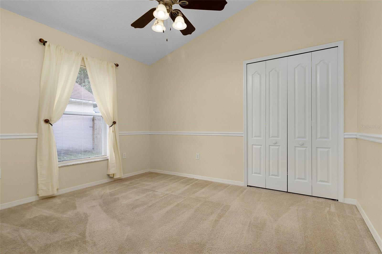 Listing photo id 34 for 2936 Twin Oaks Drive