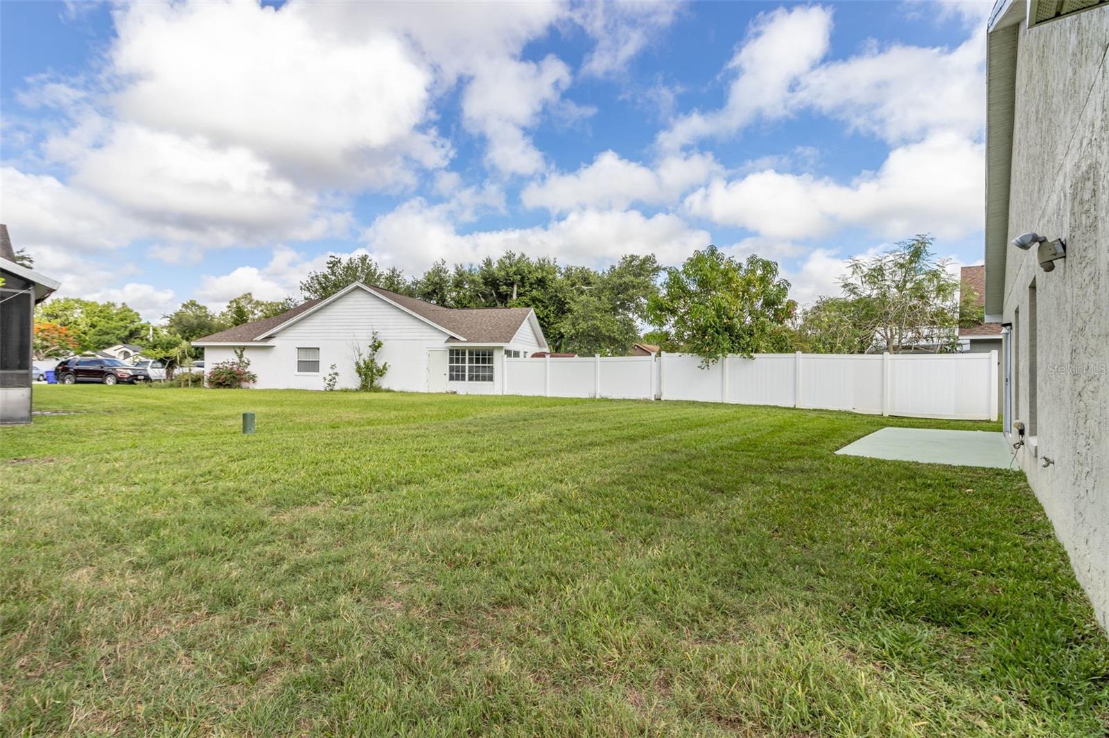 Listing photo id 39 for 2936 Twin Oaks Drive