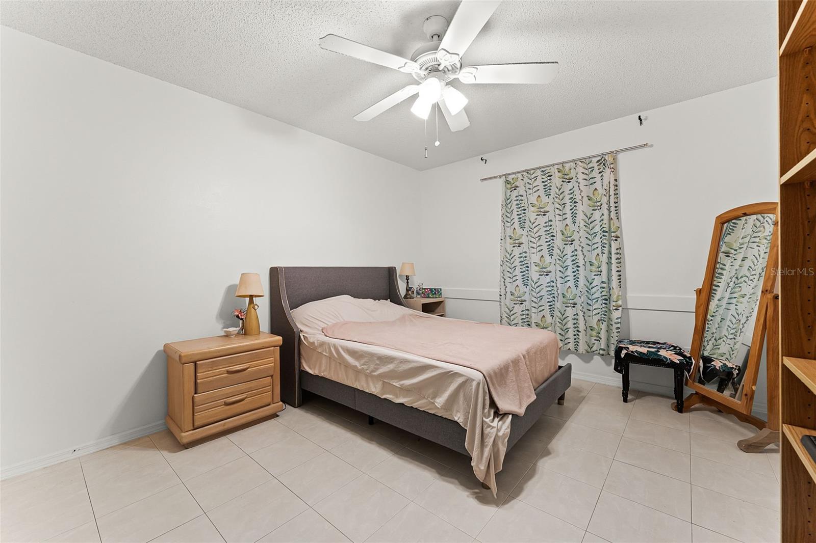 Image 13 of 26 For 1135 Monroe Avenue