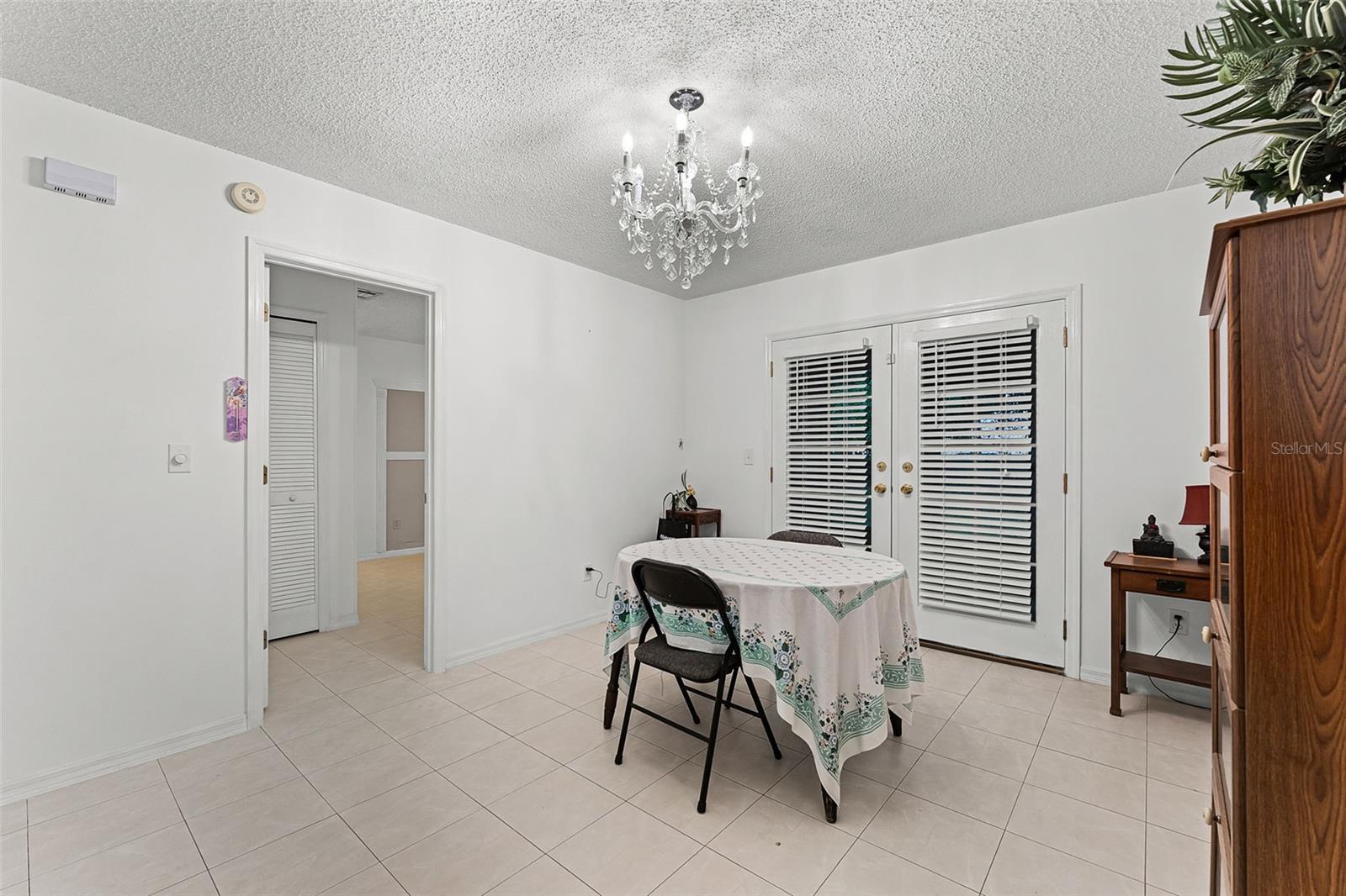 Image 17 of 26 For 1135 Monroe Avenue