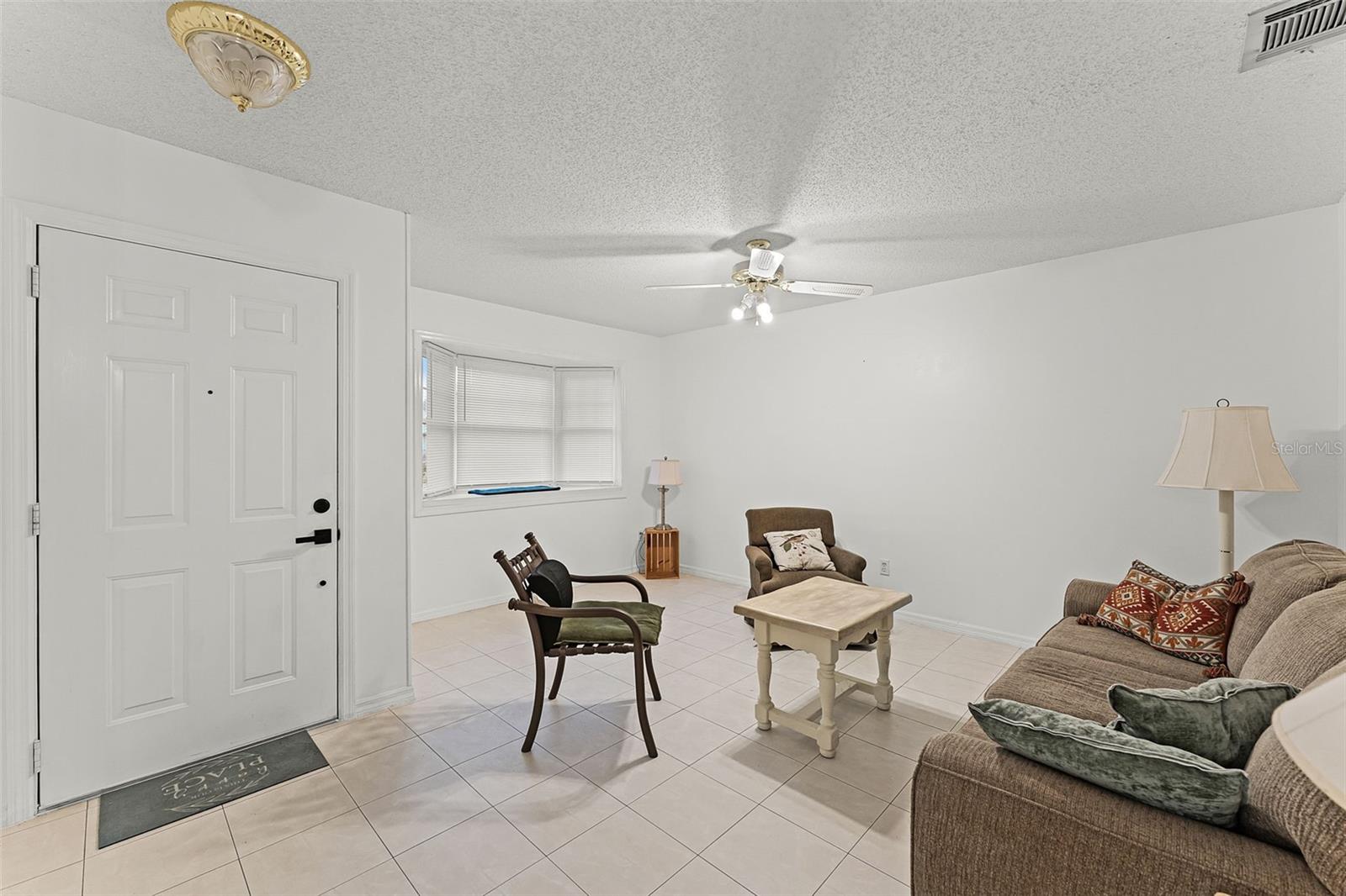 Image 3 of 26 For 1135 Monroe Avenue
