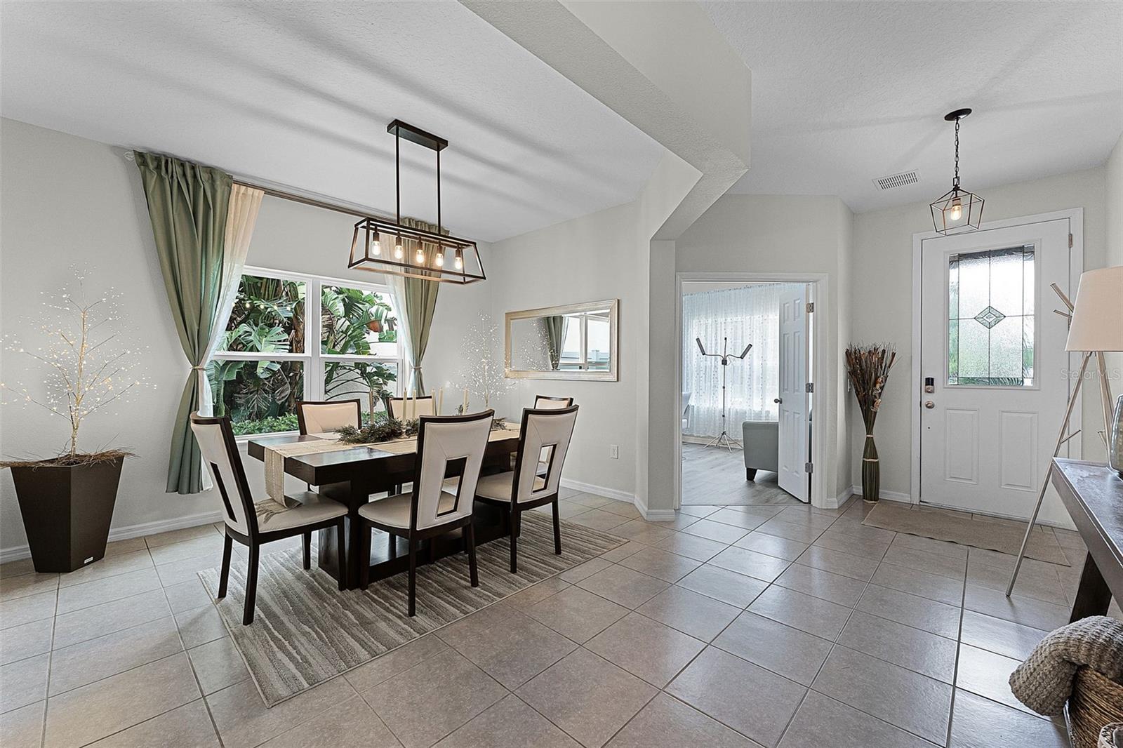 Image 6 of 91 For 3420 Middlebrook Place