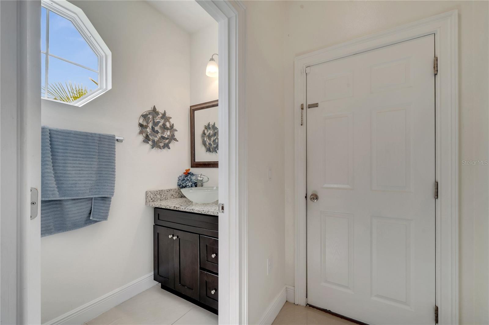 Image 19 of 54 For 4899 Meadow Drive