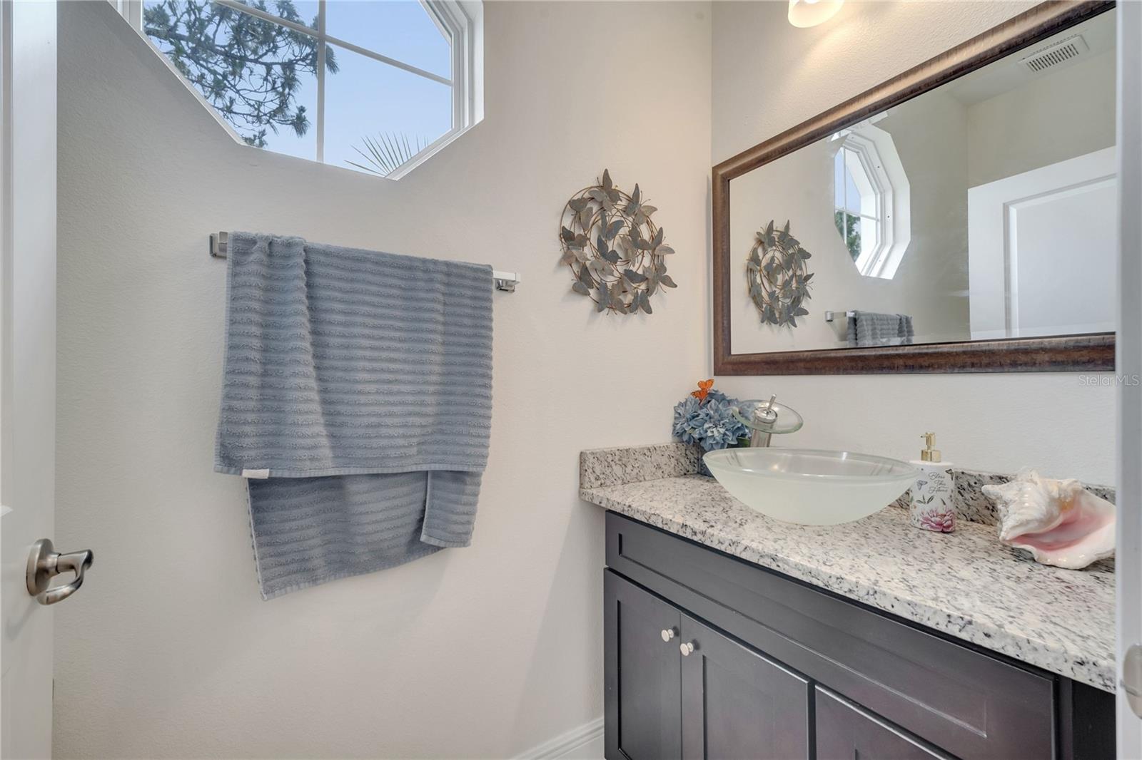 Image 20 of 54 For 4899 Meadow Drive