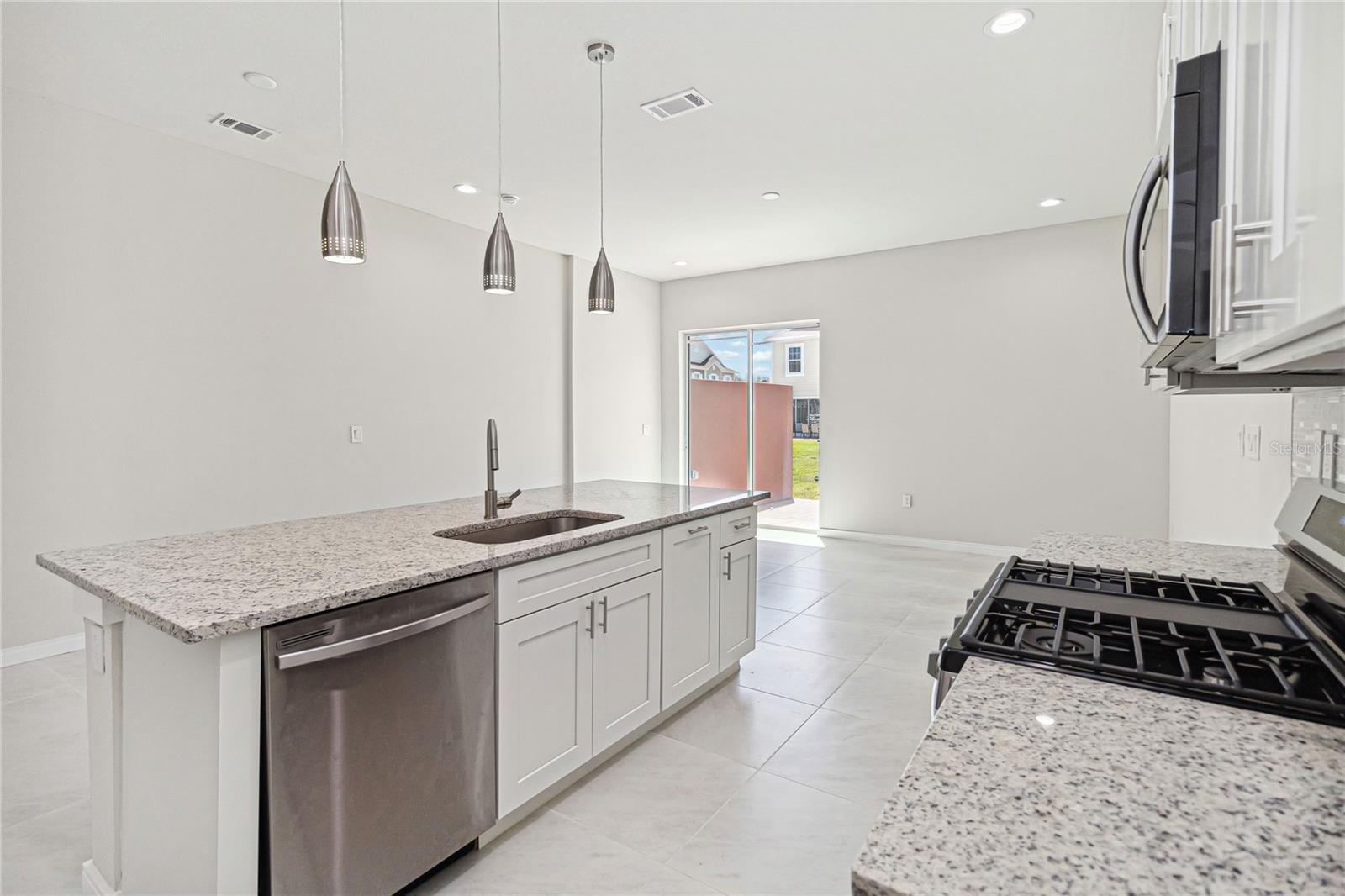 Image 7 of 26 For 7554 Sunflower Circle