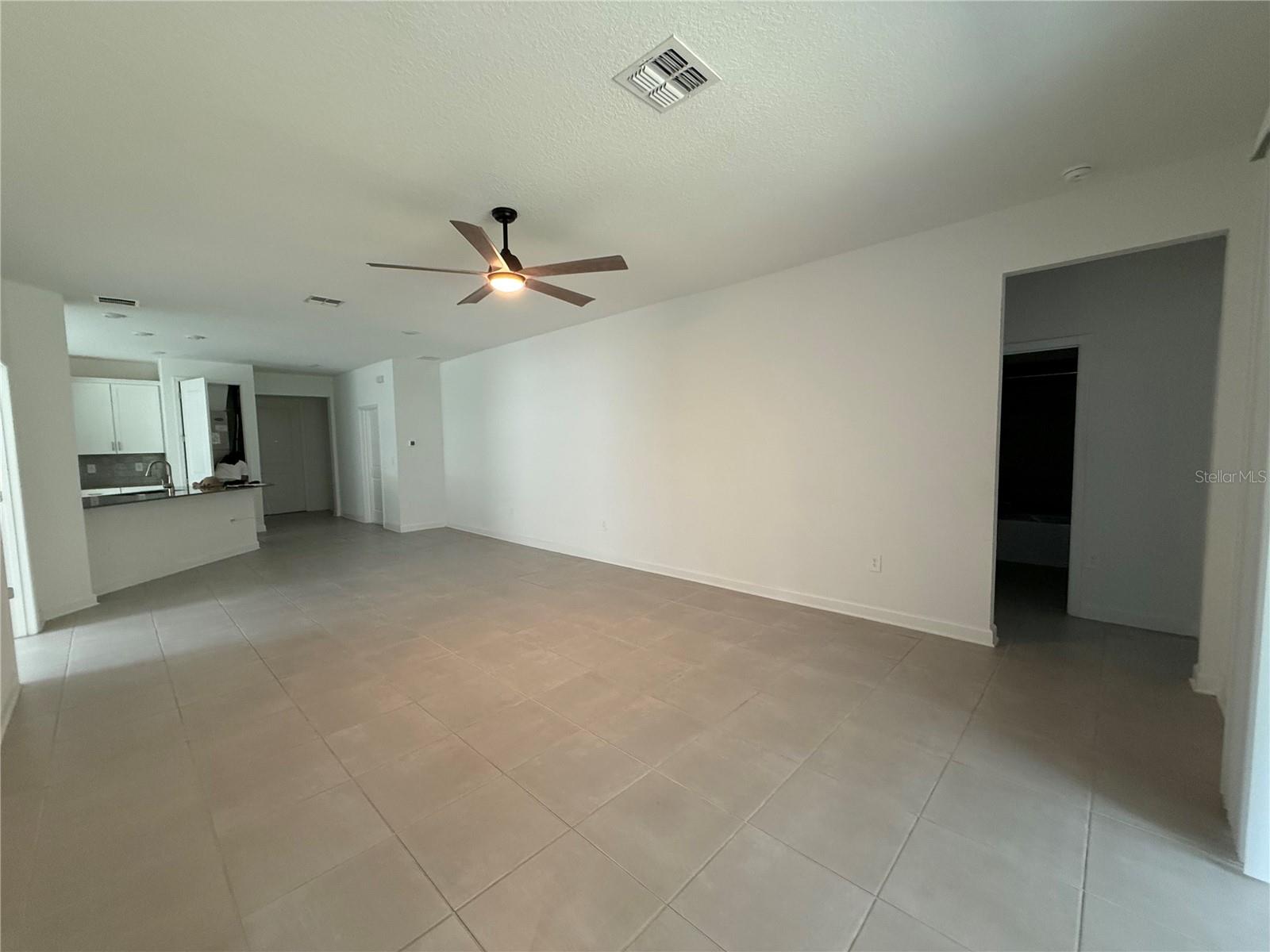 Image 23 of 39 For 3046 Camden Way