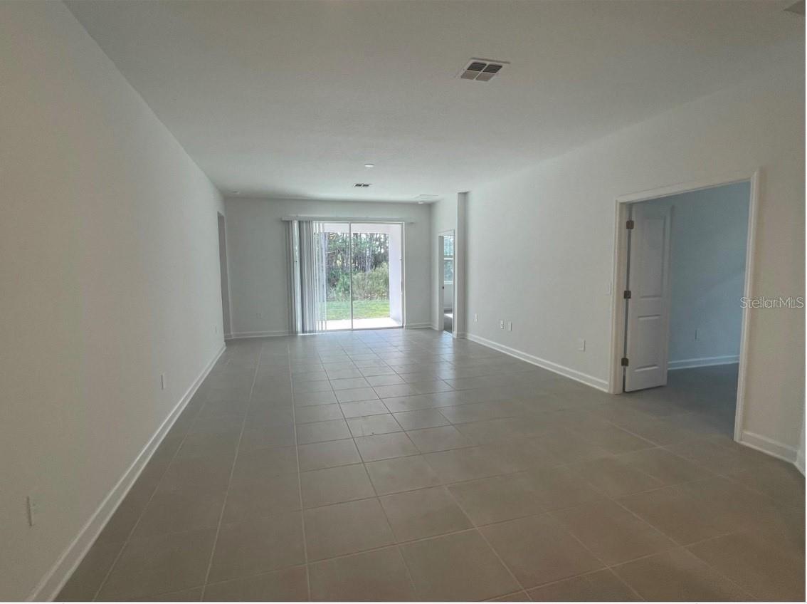 Image 6 of 39 For 3046 Camden Way