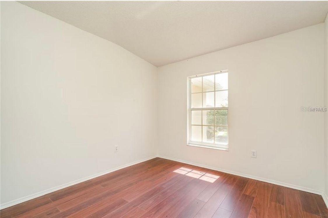 Image 11 of 16 For 13301 Fairway Glen Drive 204