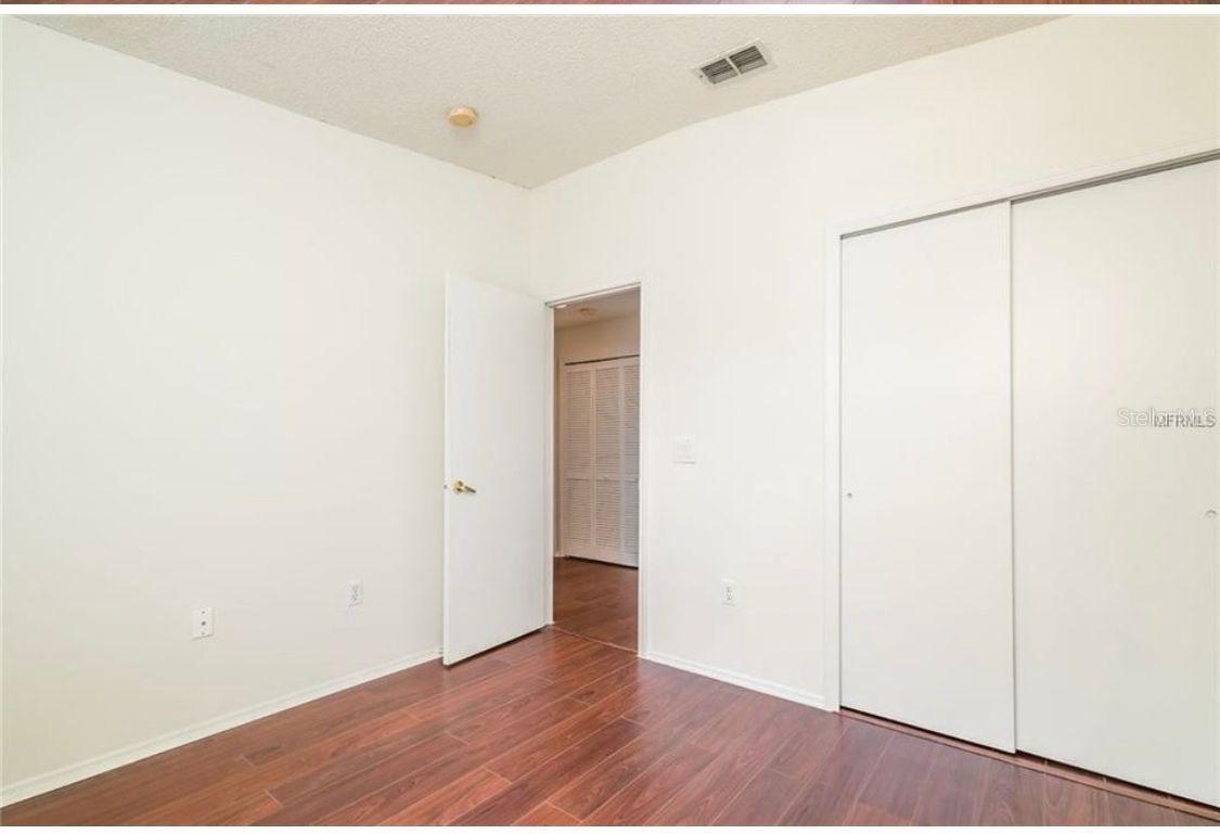Image 13 of 16 For 13301 Fairway Glen Drive 204