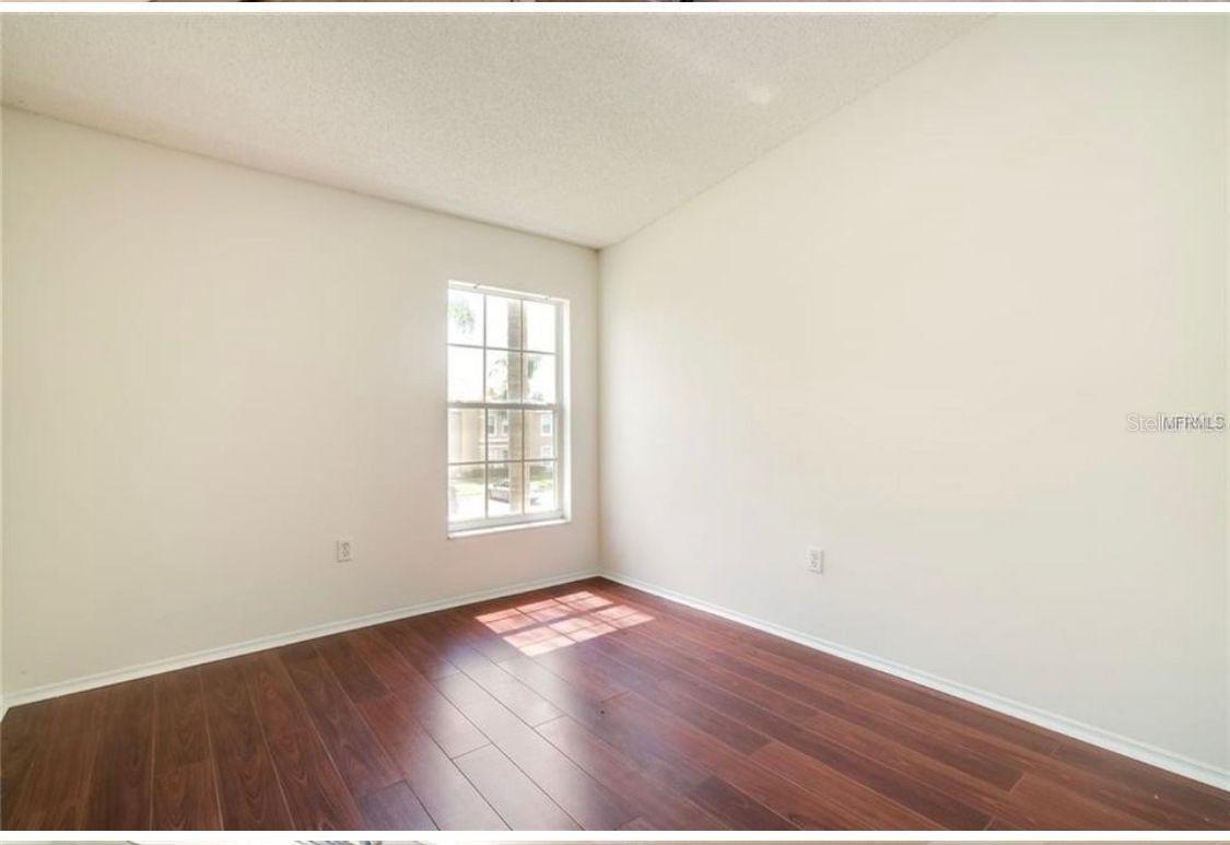 Image 14 of 16 For 13301 Fairway Glen Drive 204