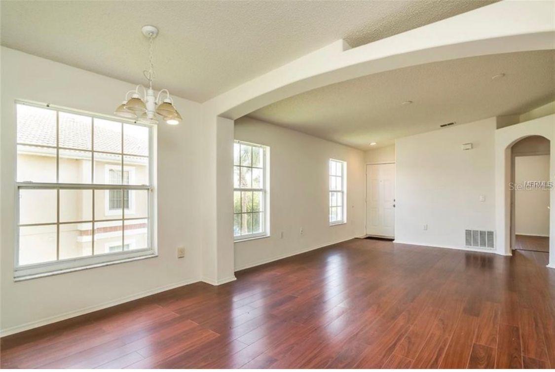 Image 2 of 16 For 13301 Fairway Glen Drive 204