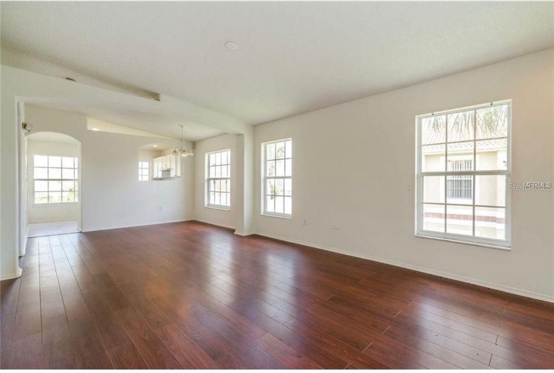 Image 4 of 16 For 13301 Fairway Glen Drive 204