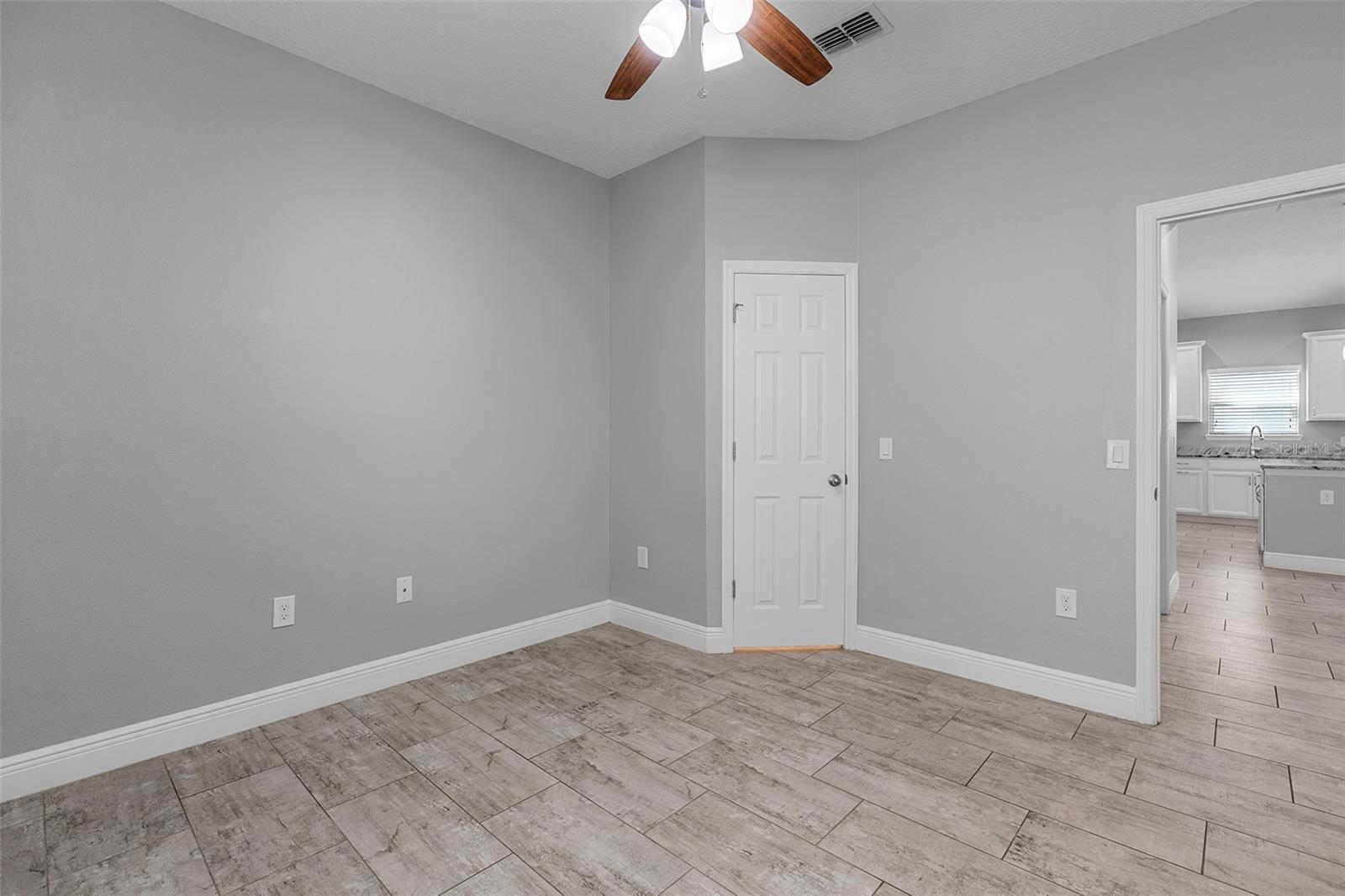 Image 31 of 85 For 3424 Middlebrook Pl