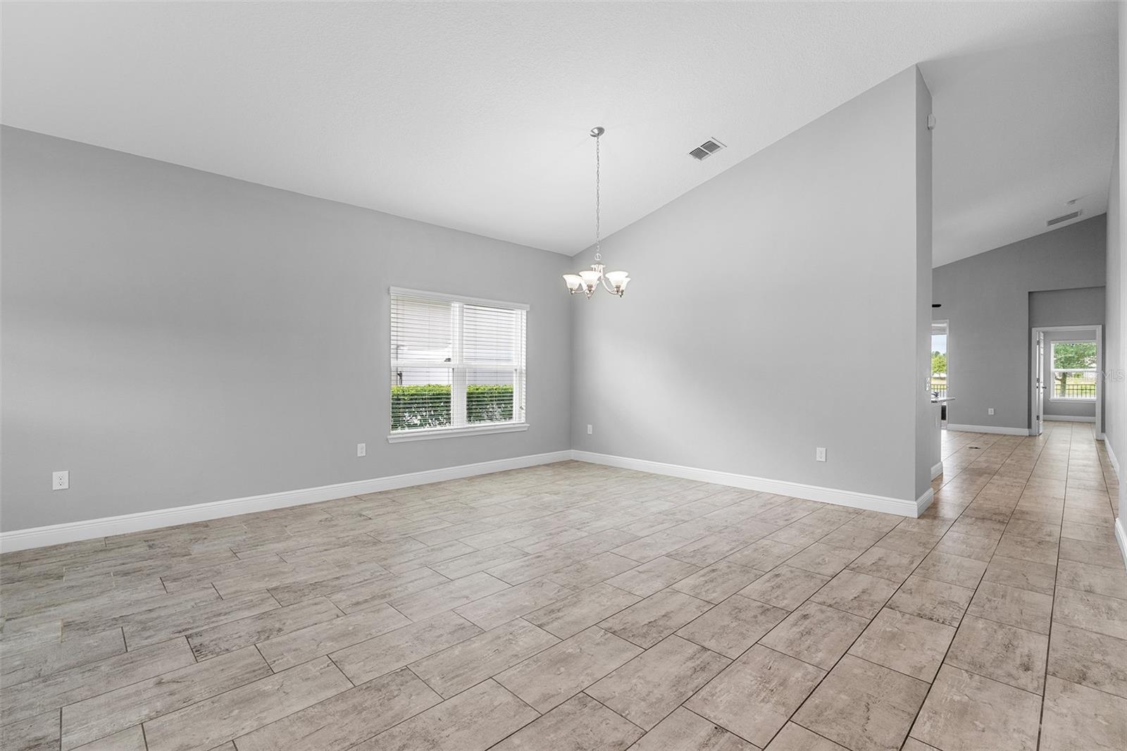 Image 5 of 85 For 3424 Middlebrook Pl