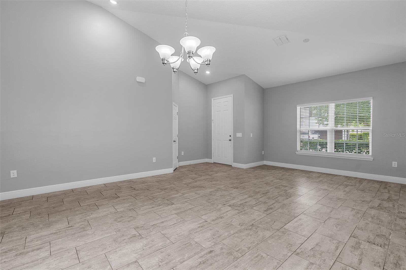 Image 9 of 85 For 3424 Middlebrook Pl