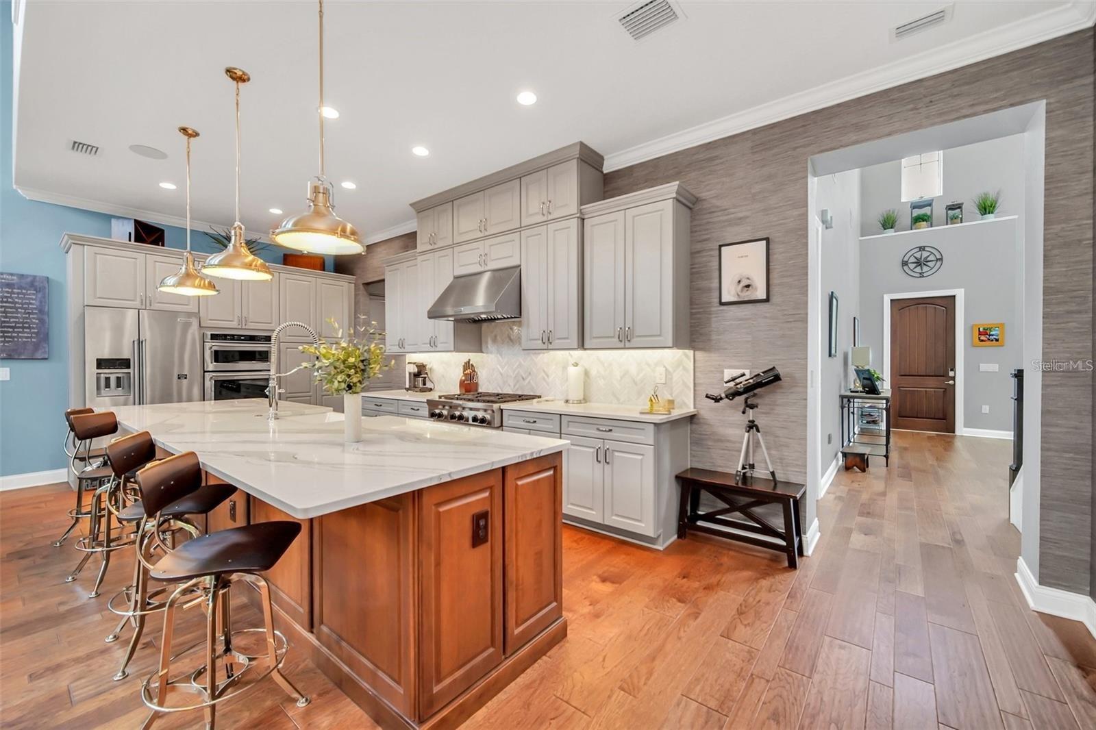 Image 4 of 29 For 10836 Royal Cypress Way