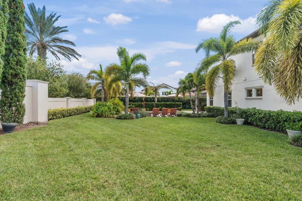 Image 50 of 53 For 10836 Royal Cypress Way