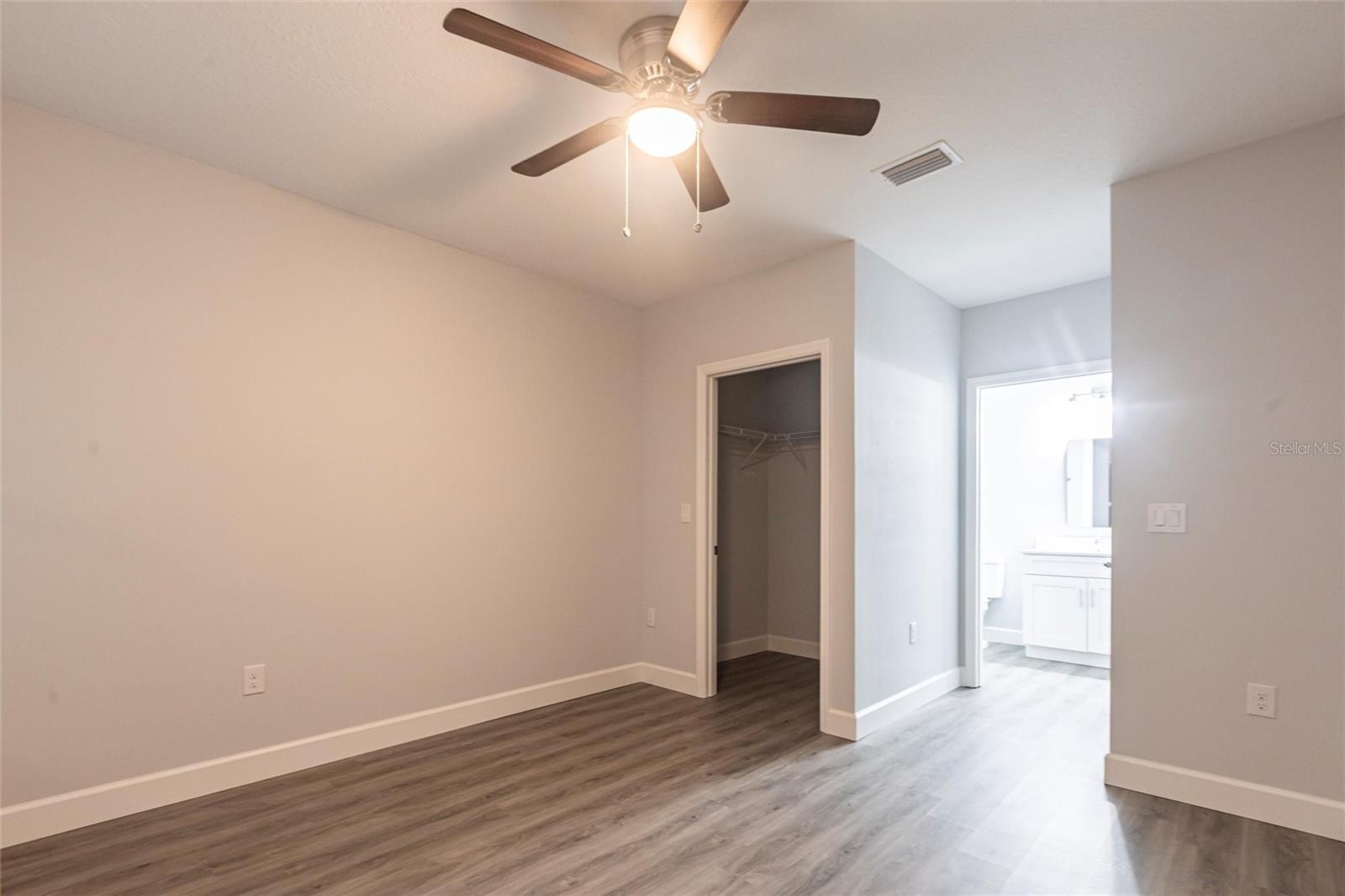 Image 11 of 39 For 11370 Kimberly Avenue