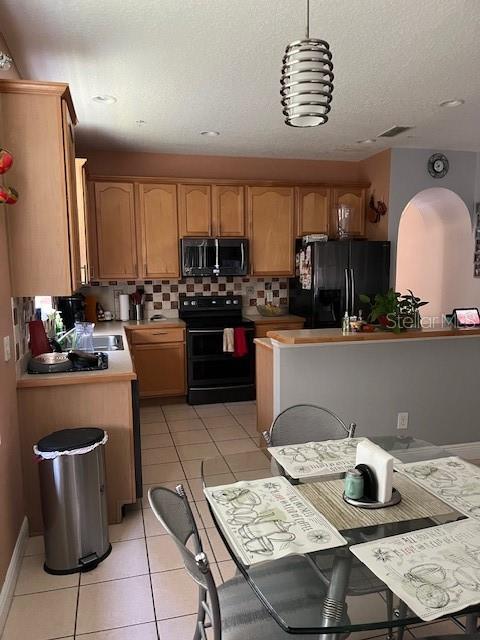 Image 15 of 47 For 9721 Old Patina Way