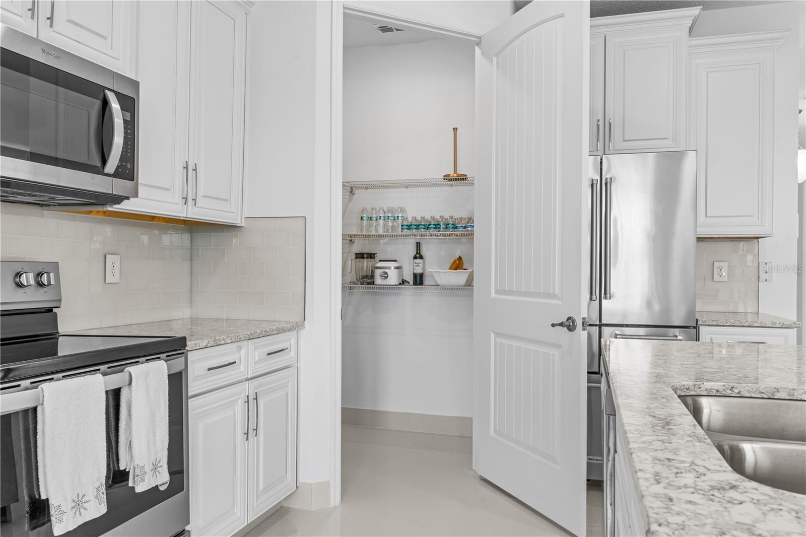 Image 12 of 42 For 17795 Blazing Star Circle