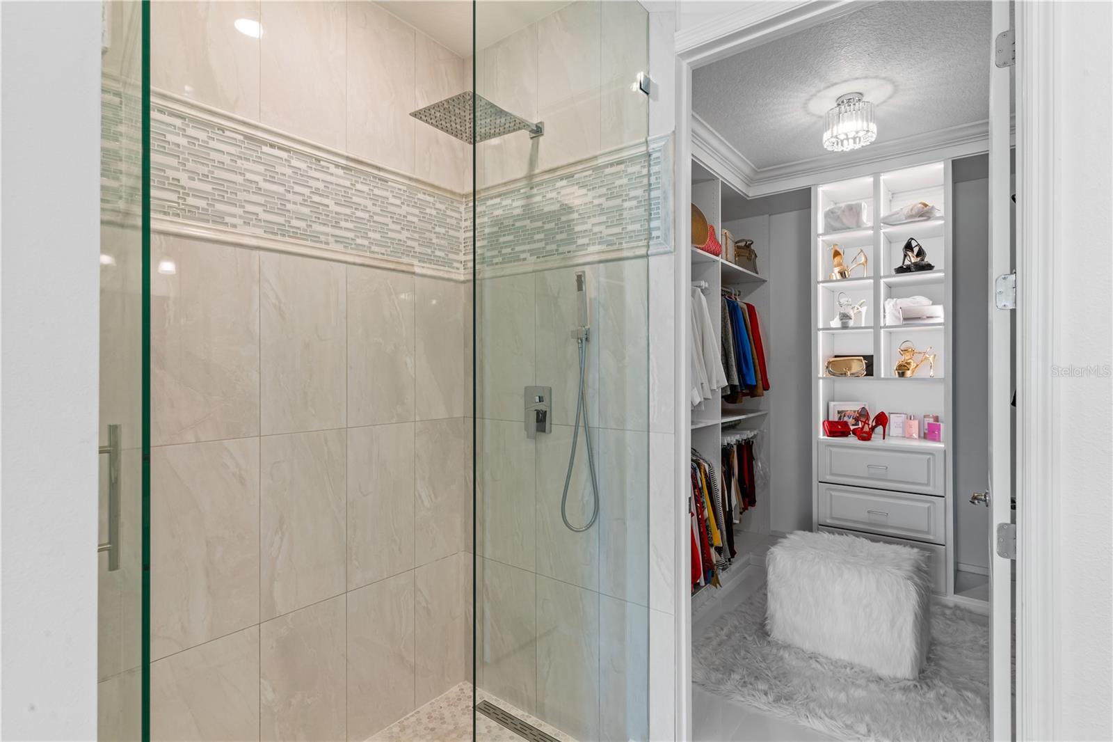 Image 28 of 42 For 17795 Blazing Star Circle