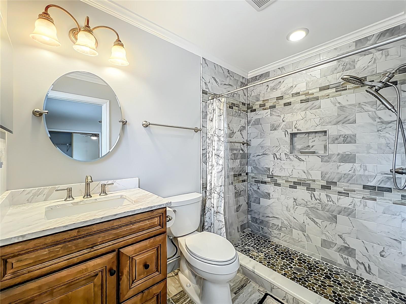 Image 14 of 42 For 5452 Higgins Way