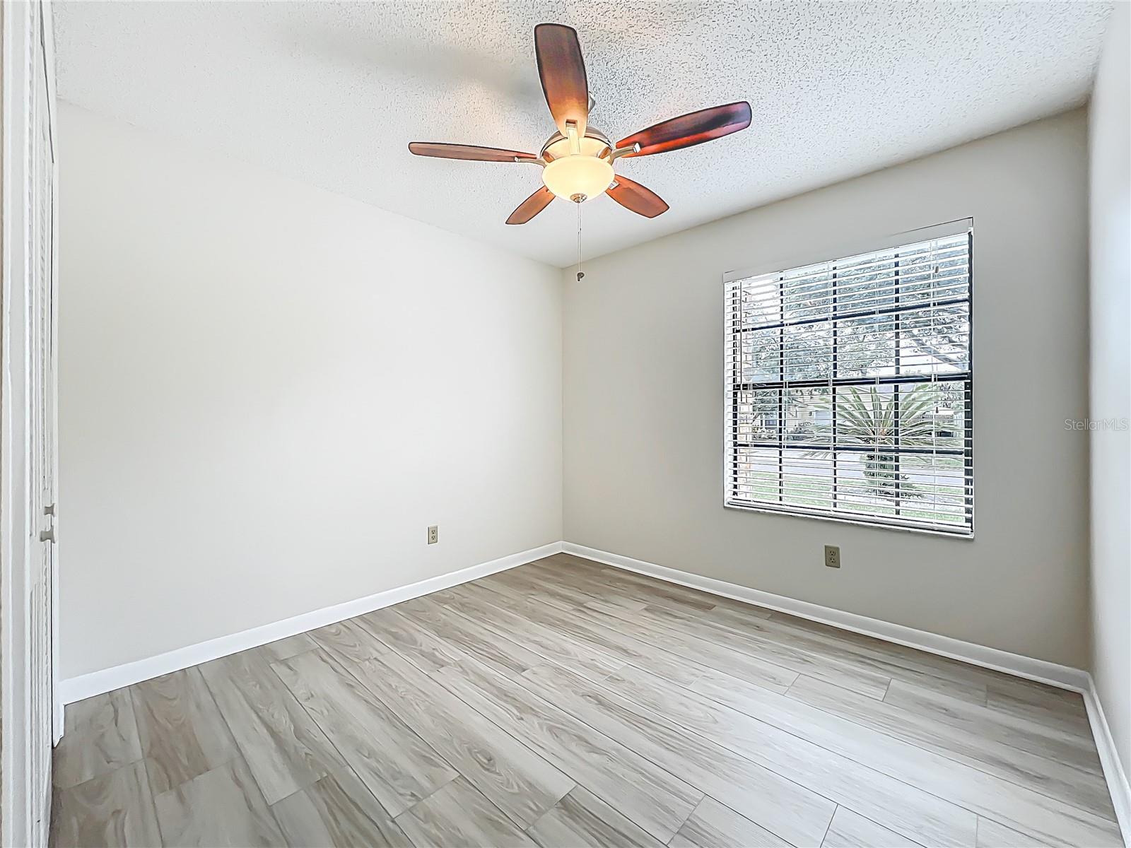 Image 21 of 42 For 5452 Higgins Way