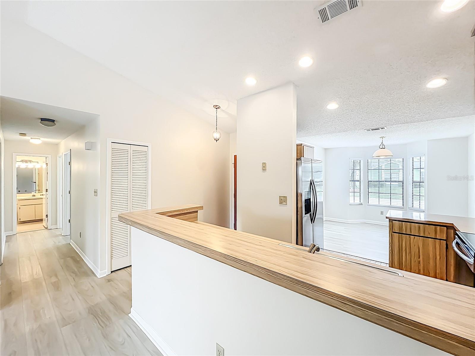 Image 6 of 42 For 5452 Higgins Way
