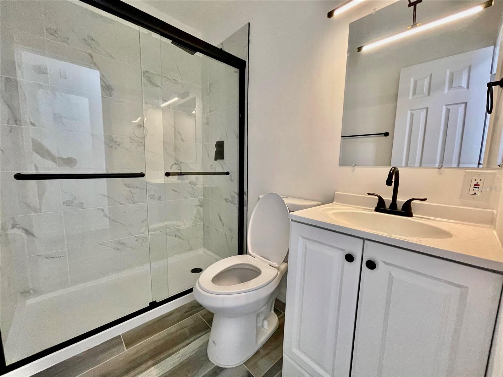 Image 11 of 21 For 4546 Ontario Drive