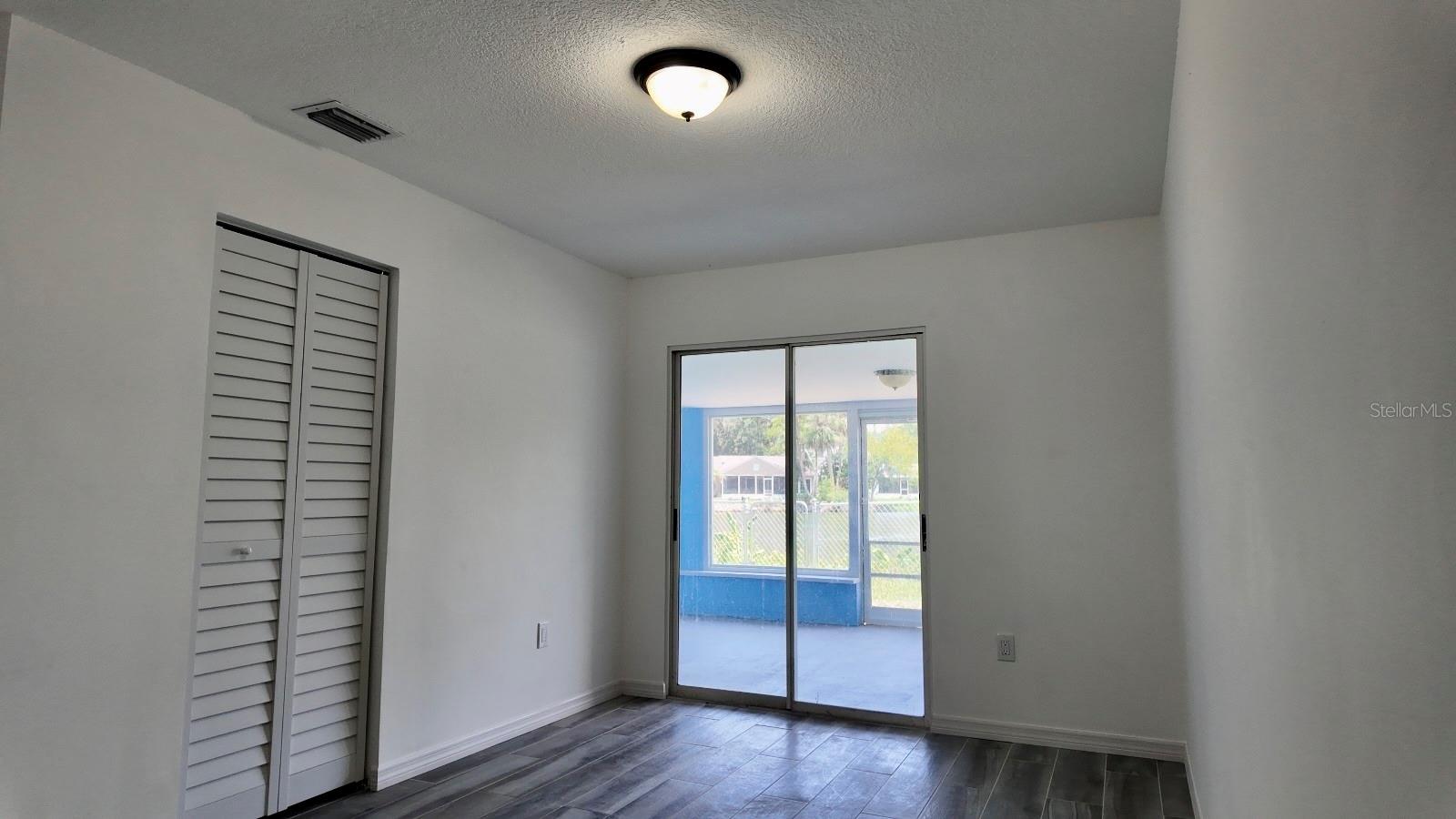 Image 13 of 21 For 4546 Ontario Drive