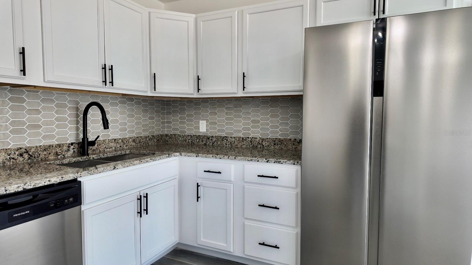 Image 5 of 21 For 4546 Ontario Drive
