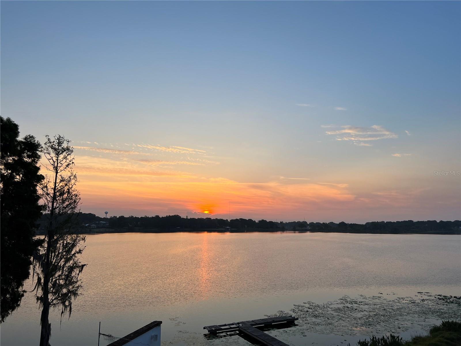 Listing photo id 23 for 550 Lake Otis Drive Se