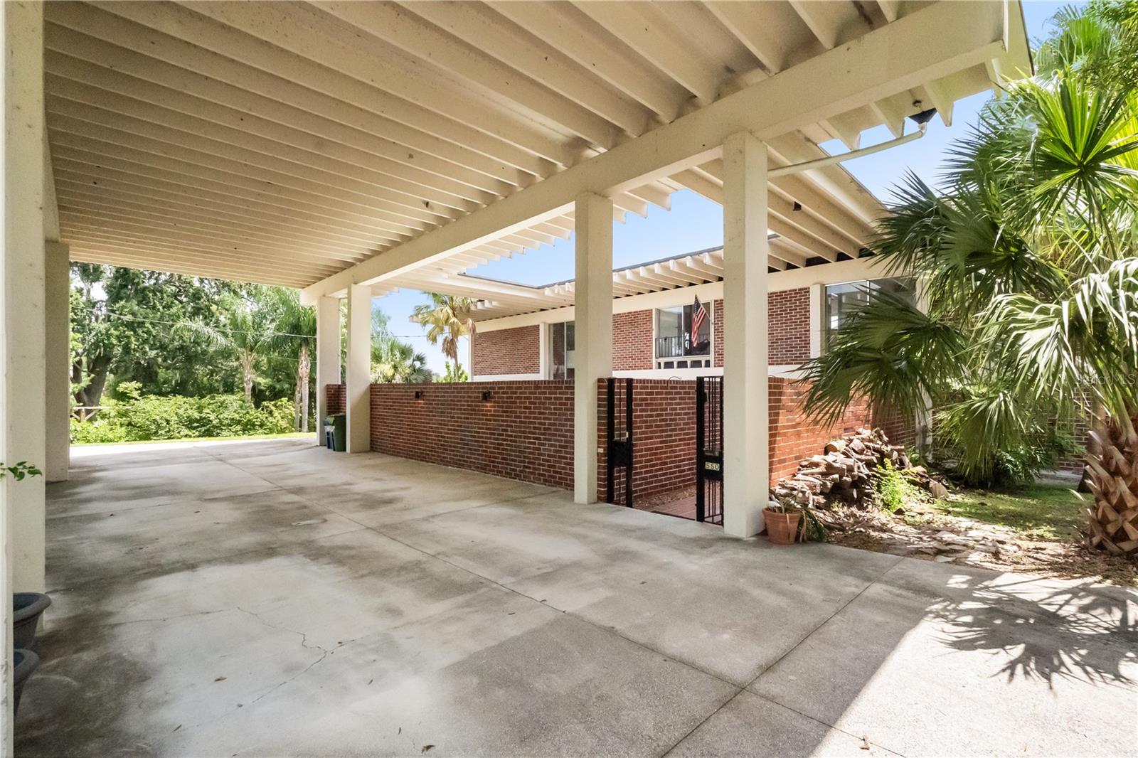Listing photo id 53 for 550 Lake Otis Drive Se