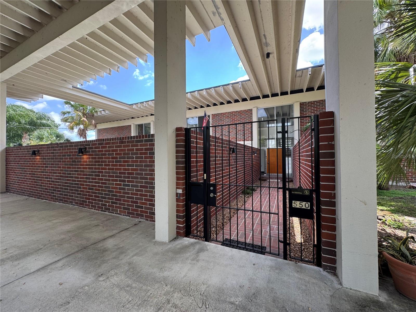 Listing photo id 58 for 550 Lake Otis Drive Se