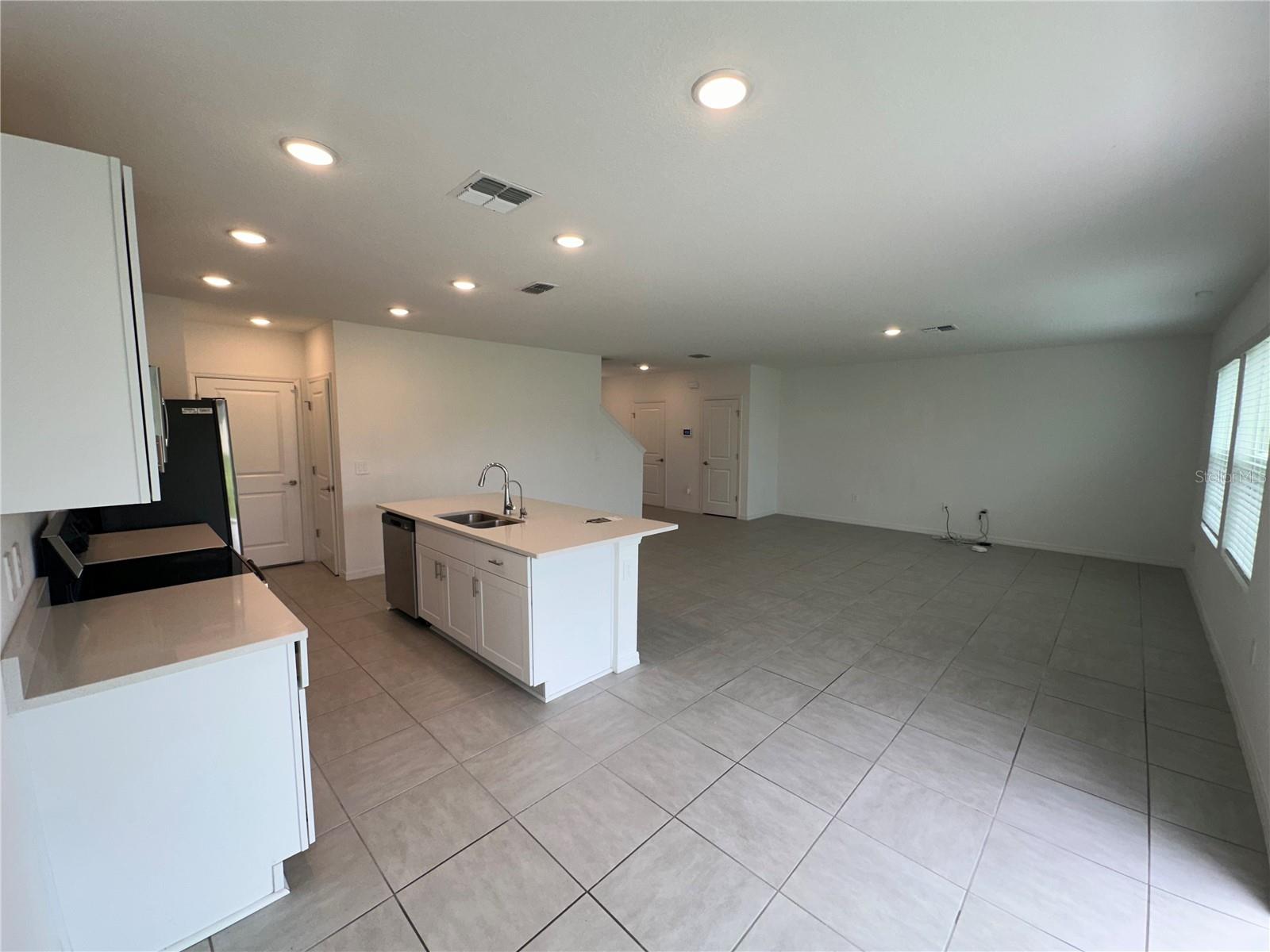 Image 5 of 18 For 349 Wayland Dr
