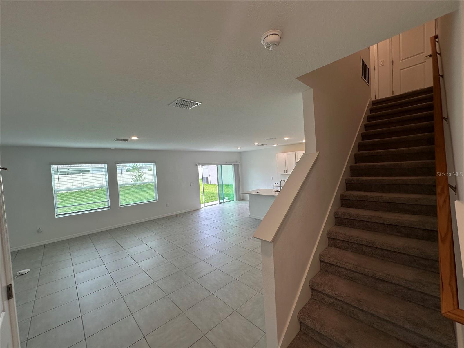 Image 6 of 18 For 349 Wayland Dr