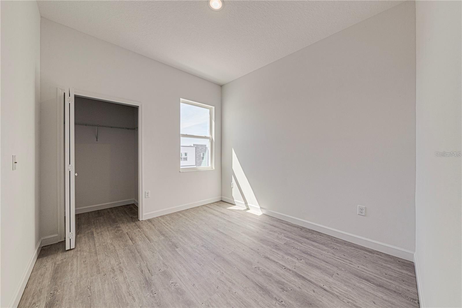 Image 14 of 16 For 400 Famagusta Drive