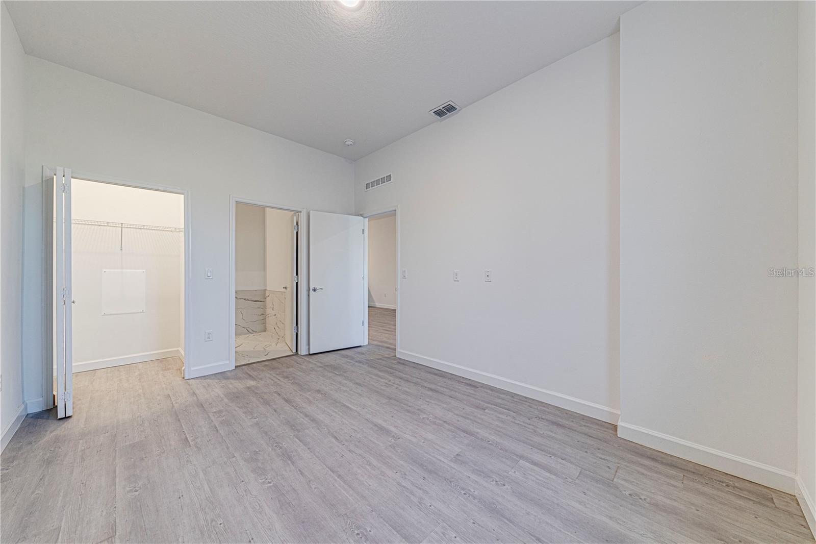 Image 16 of 16 For 400 Famagusta Drive