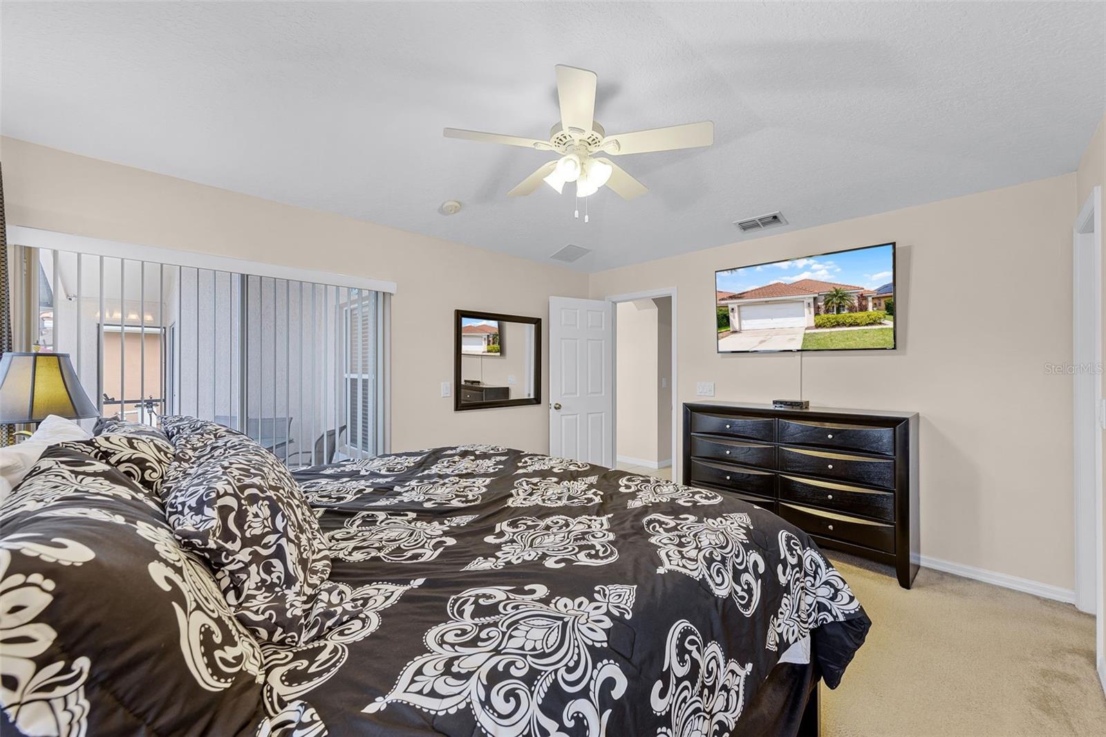 Image 13 of 61 For 423 Paloma Drive