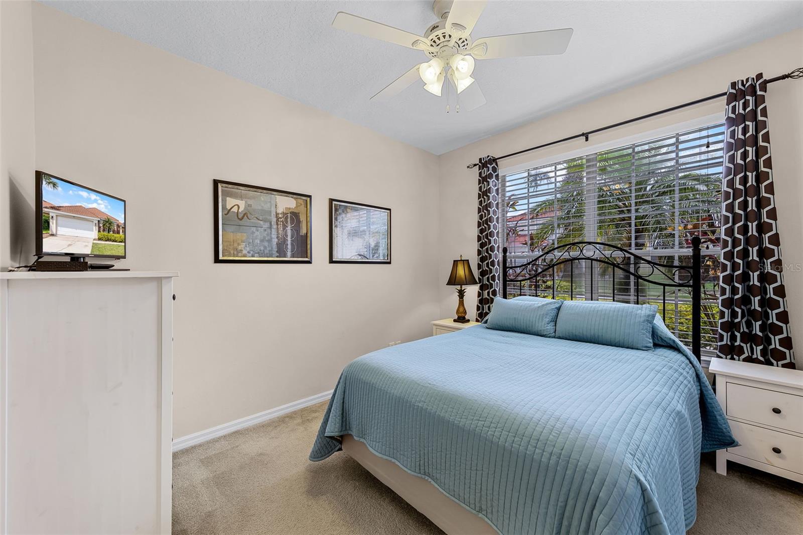 Image 18 of 61 For 423 Paloma Drive