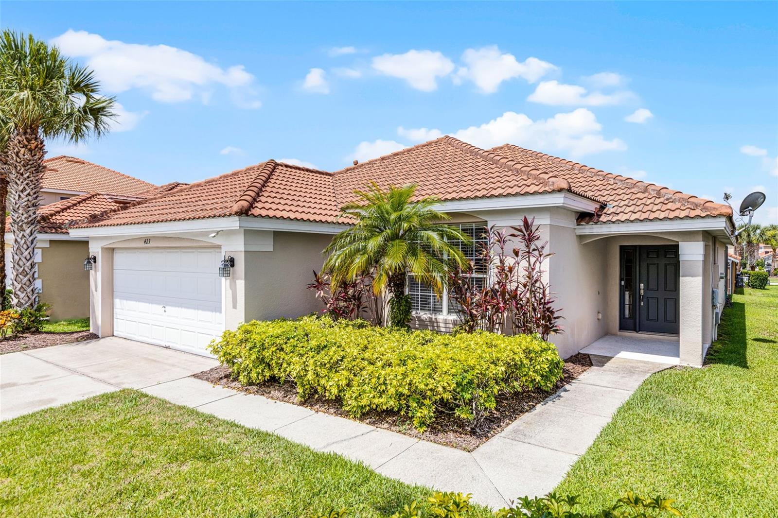 Image 2 of 61 For 423 Paloma Drive