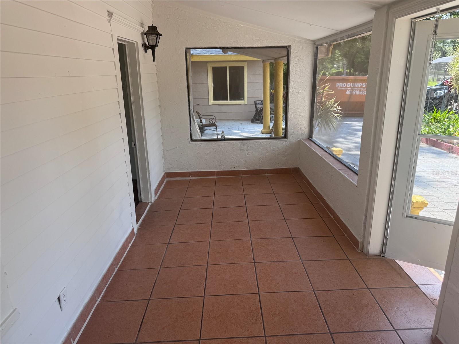Image 7 of 20 For 822 5th St  
