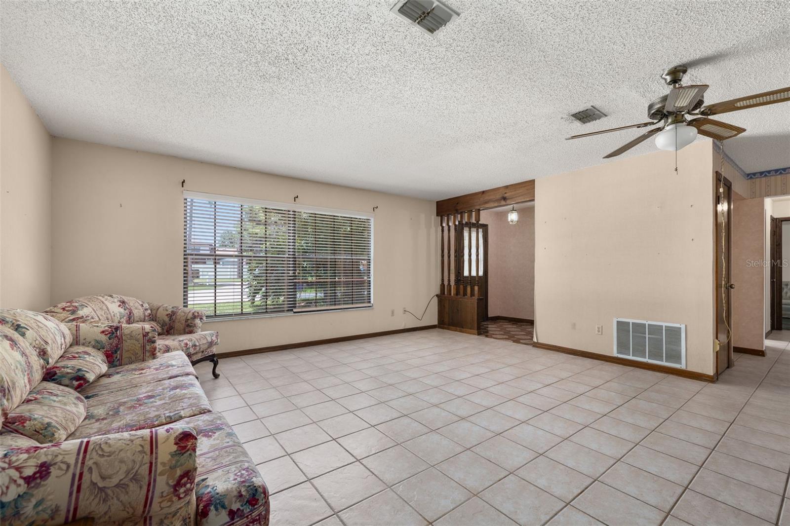 Image 12 of 51 For 4307 Oak Court
