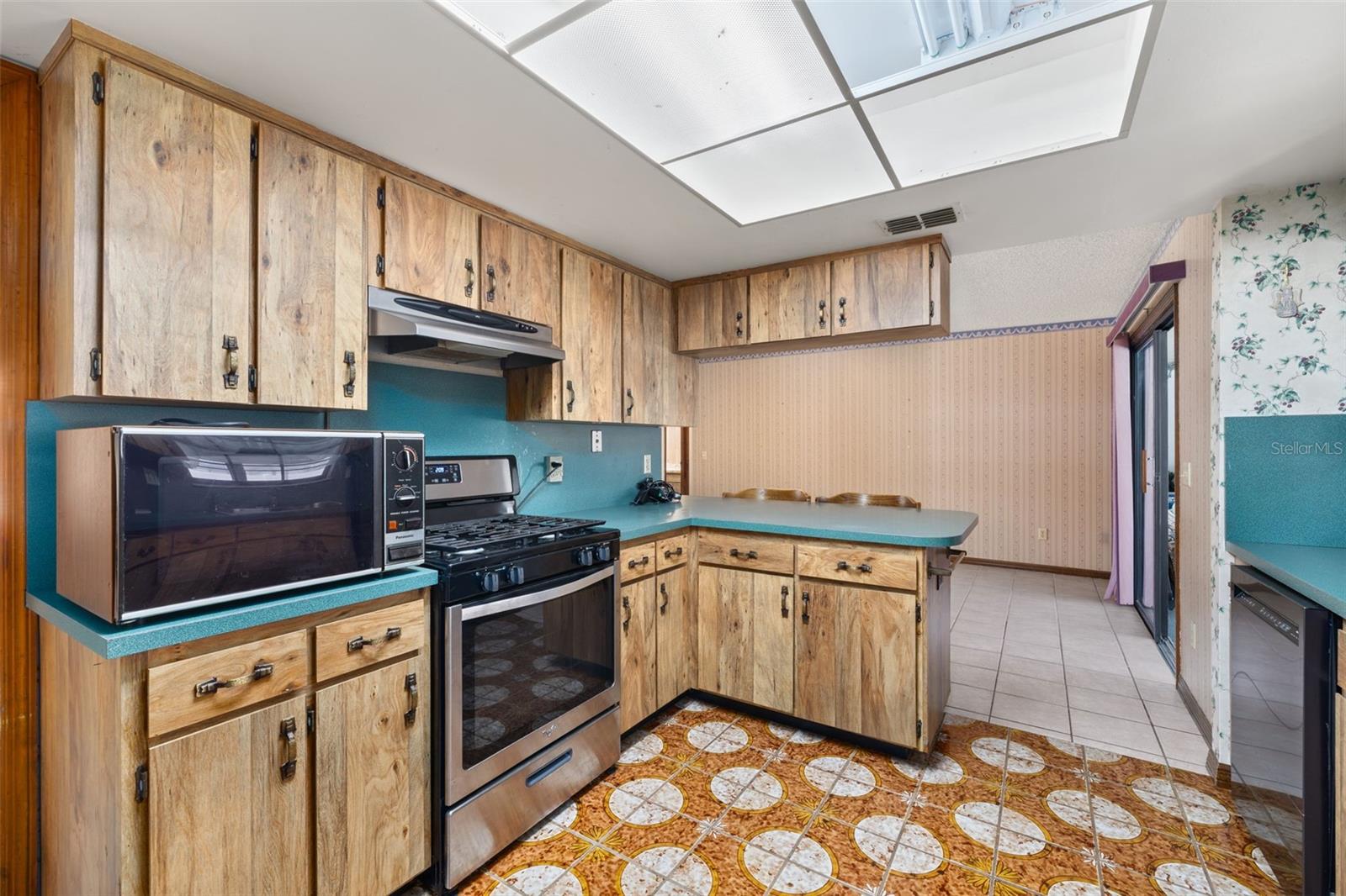 Image 21 of 51 For 4307 Oak Court