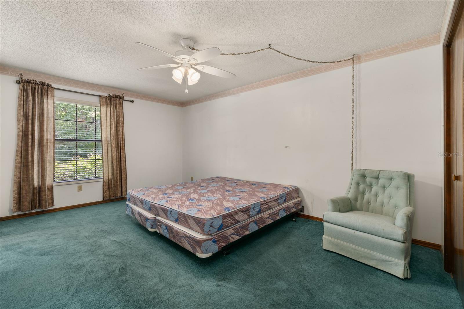 Image 24 of 51 For 4307 Oak Court