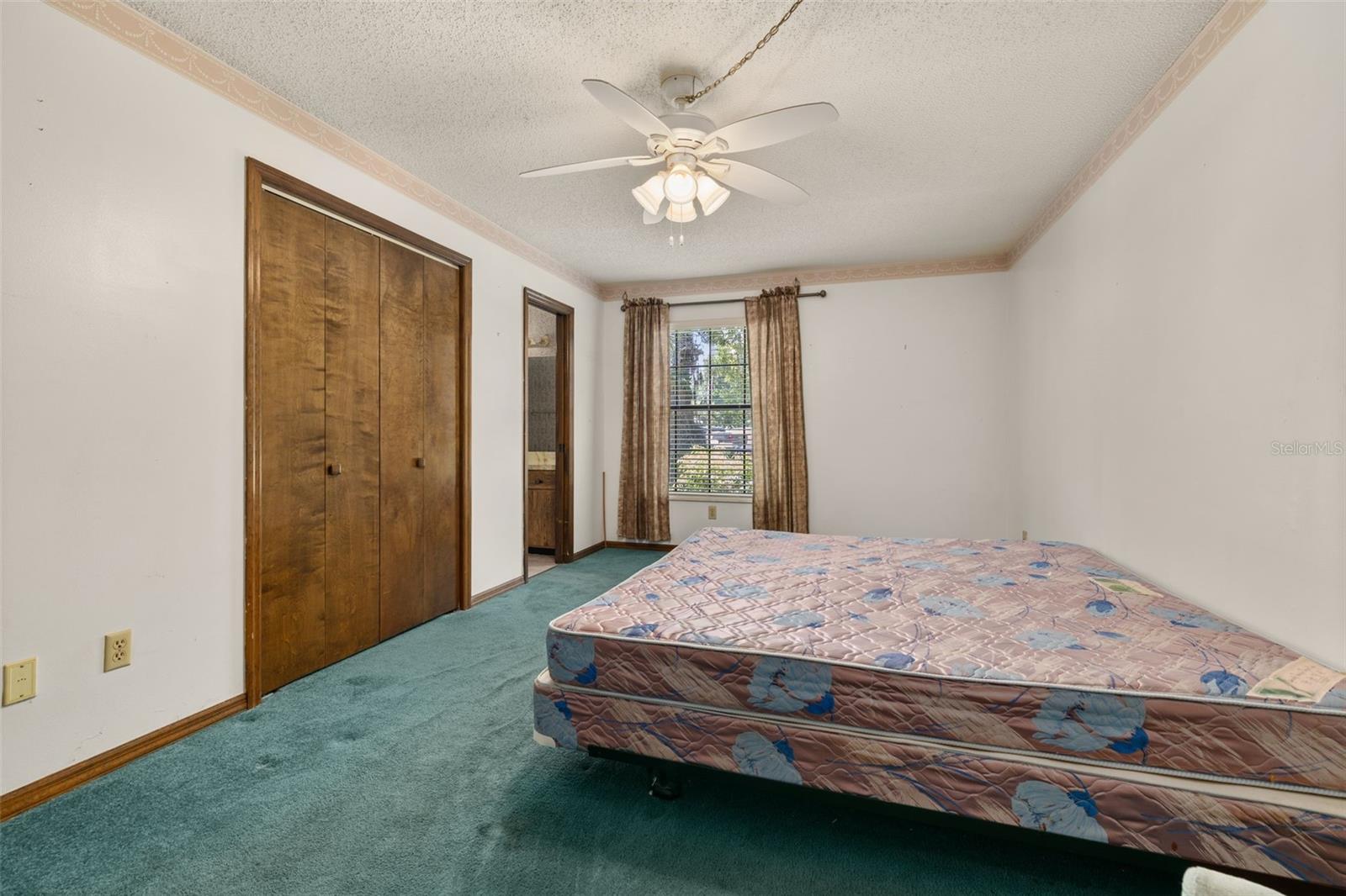 Image 25 of 51 For 4307 Oak Court