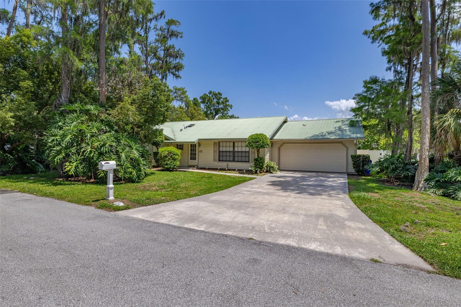 Image 3 of 51 For 4307 Oak Court